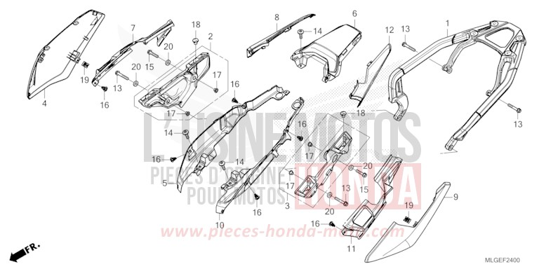 COUVERCLE LATERAL/PORTE-BAGAGE ARRIERE (1) de Africa Twin DCT MAT BALLISTIC BLACK METALLIC (NHA86) 2023